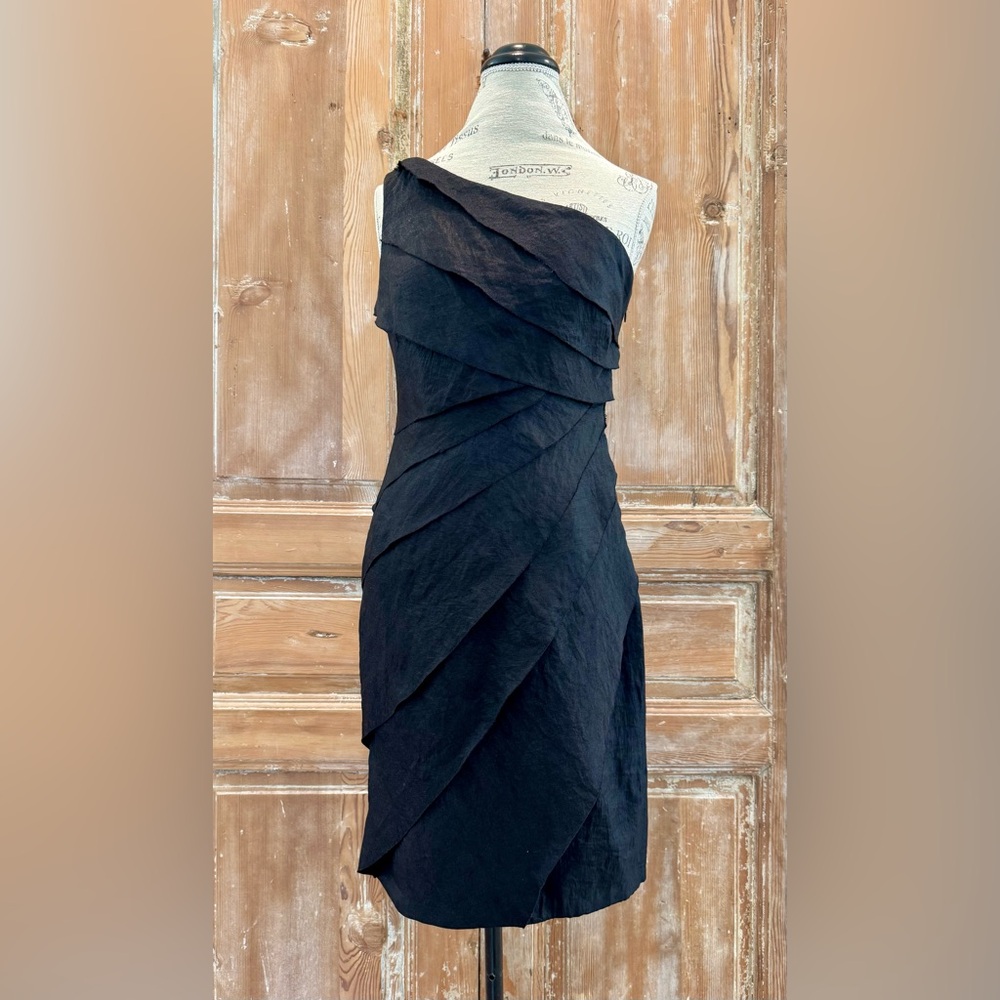 London Times cocktail dress. Size 6
